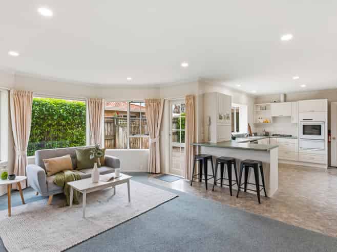 15 San Vito Place, Paraparaumu Beach