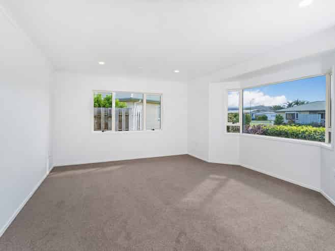 16 Seascape Avenue, Whitianga