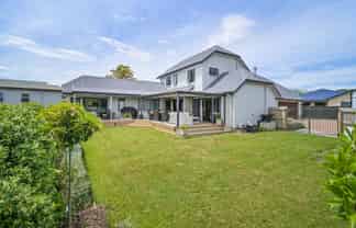 51 Russell Robertson Drive, Havelock North