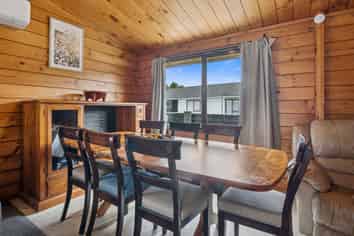 10 Jasper Grove, Birchville