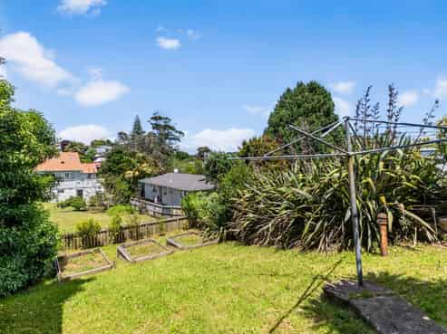 14 Westmere Crescent, Westmere