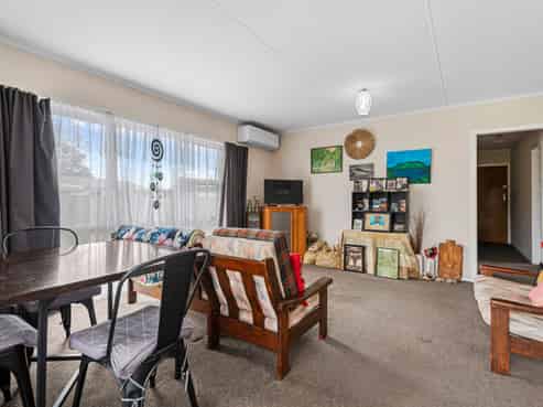 33A Kawaha Point Road, Fairy Springs