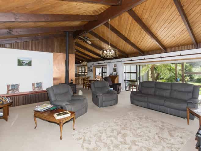 242 Baylys Coast Road, Dargaville