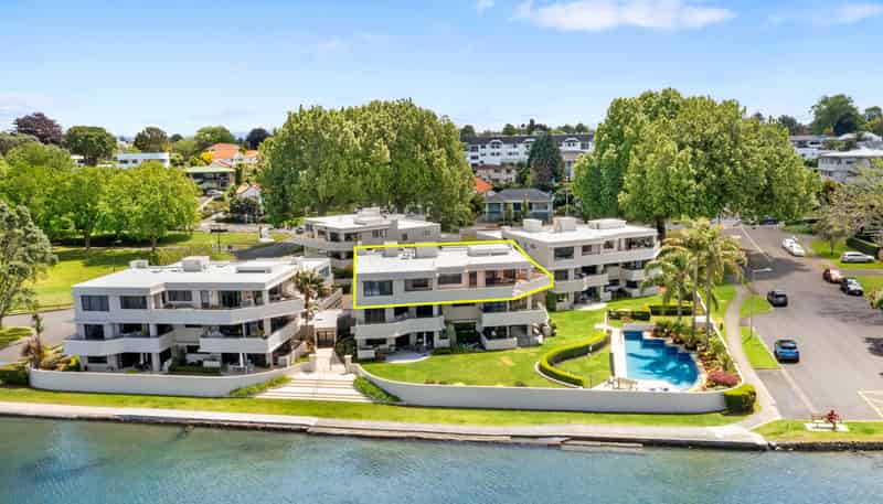 10/2 Sixth Avenue, Avenues