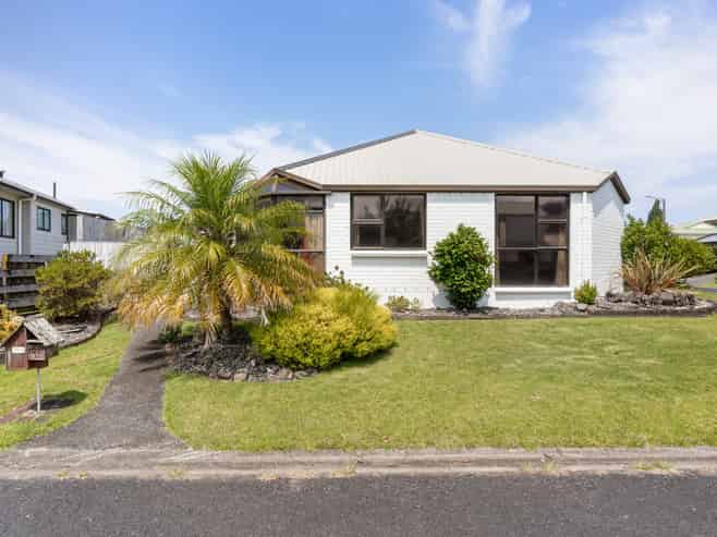 105 Everitt Crescent, Whangamata