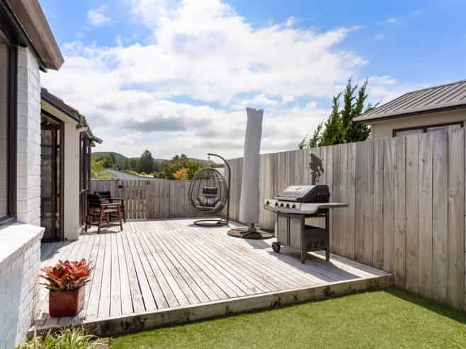 105 Everitt Crescent, Whangamata