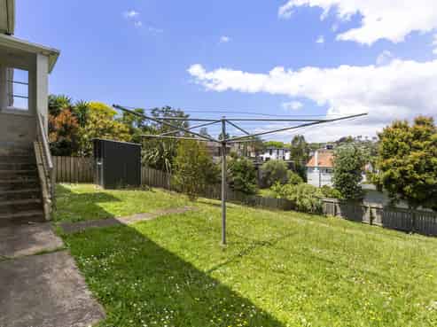 16 Westmere Crescent, Westmere