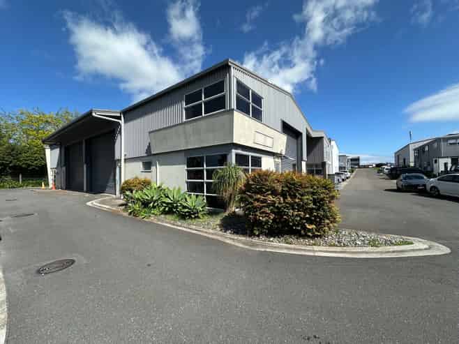 Available now! Modern unit with excellent access