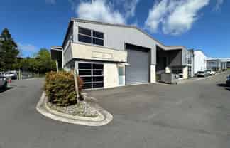 Available now! Modern unit with excellent access