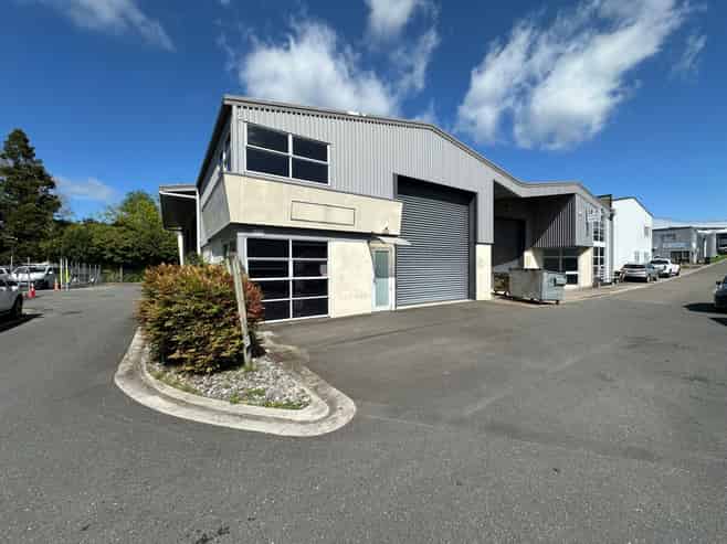 Available now! Modern unit with excellent access