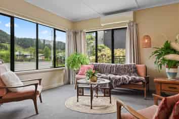 101 Fairy Springs Road, Fairy Springs