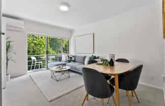 4/17 Cathedral Place, Parnell