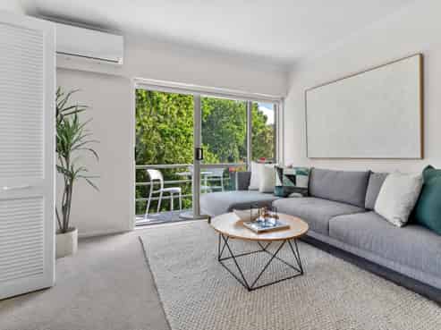 4/17 Cathedral Place, Parnell