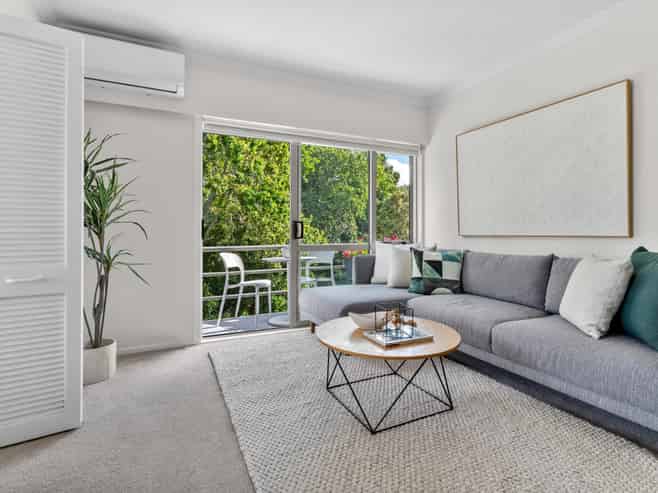 4/17 Cathedral Place, Parnell