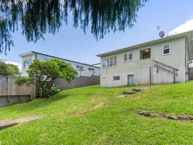 18 Westmere Crescent, Westmere