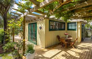 18 Tui Street, Oneroa