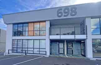 MODERN FIRST FLOOR PENROSE OFFICE
