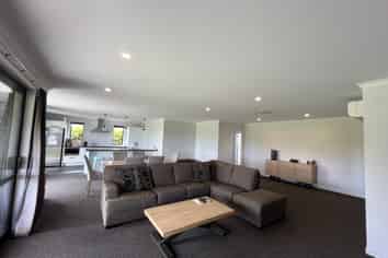 51 Jarrett Terrace, Leamington