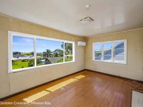 12 Godden Cresent, Orakei