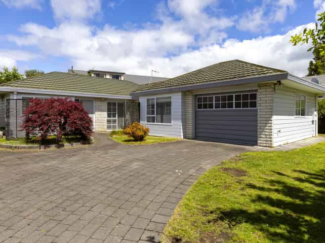59 Kahurangi Drive, Rangatira Park