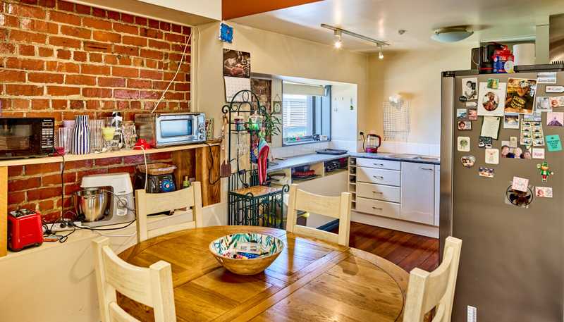 233-243 Thorndon Quay, Pipitea