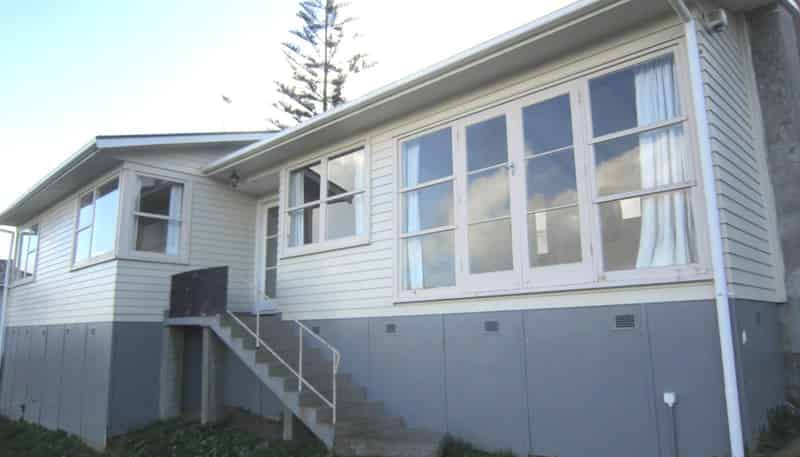 8 Mcquarrie Avenue, Manurewa