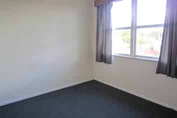 8 Mcquarrie Avenue, Manurewa