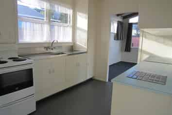 8 Mcquarrie Avenue, Manurewa