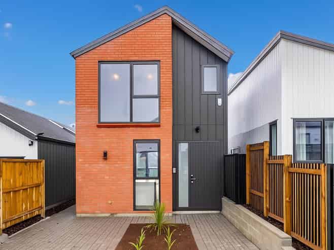 17 Puhikawa Street, Massey