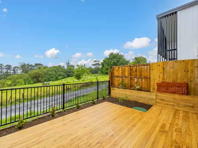 17 Puhikawa Street, Massey