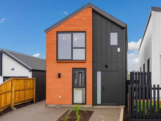 17 Puhikawa Street, Massey