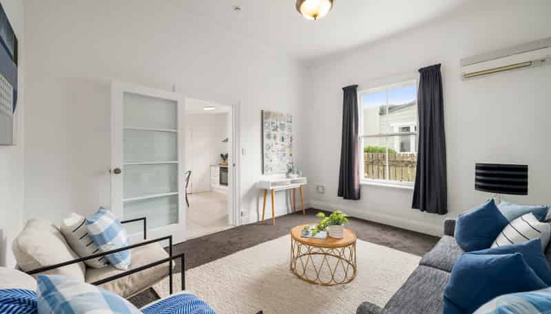 31B Hall Street, Newtown