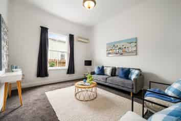 31B Hall Street, Newtown