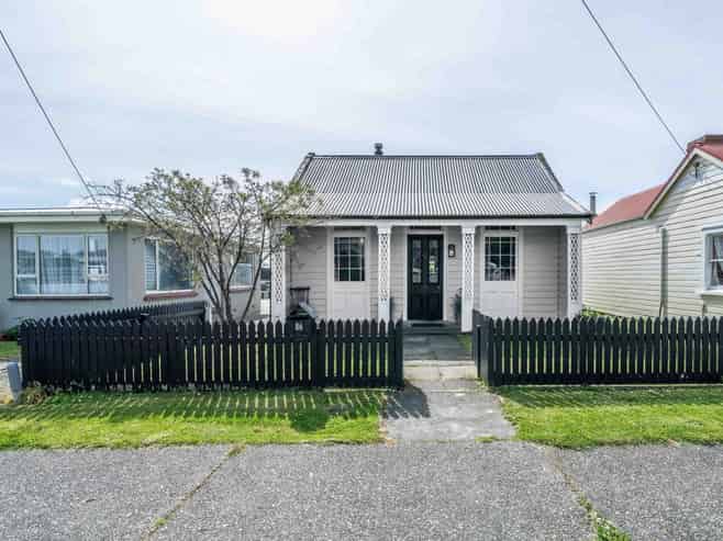 86 Palmerston Street, Riverton