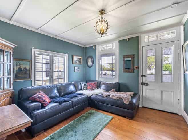 86 Palmerston Street, Riverton