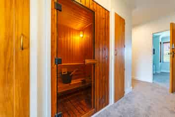 93 Poplar Street, Gleniti