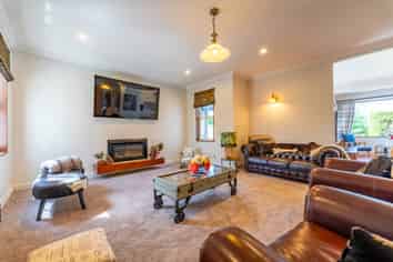 93 Poplar Street, Gleniti