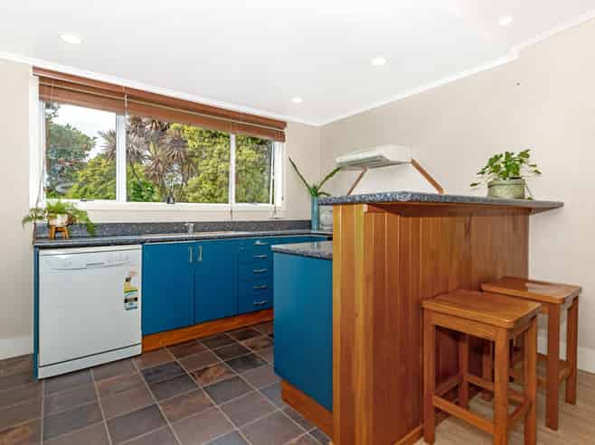 94 Lytton Road, Te Hapara