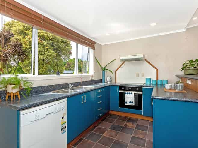 94 Lytton Road, Te Hapara