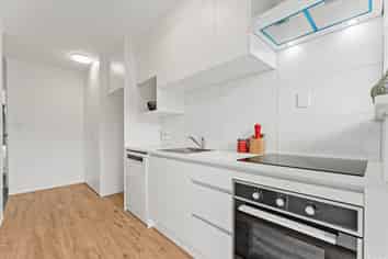 1/6 Atkinson Otahuhu, Otahuhu