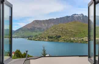 3 Birch Lane, Queenstown Hill