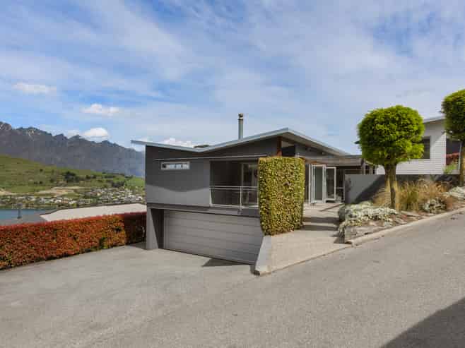 3 Birch Lane, Queenstown Hill