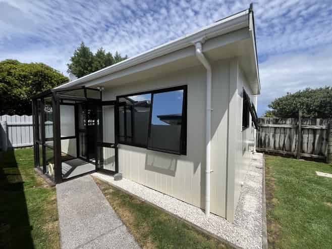 2/111 Heta Road, Highlands Park