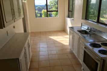 15 Olena Avenue, Sunnyhills