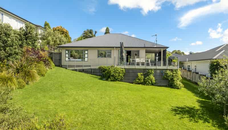 18 Crabb Fields Lane, Riverhead