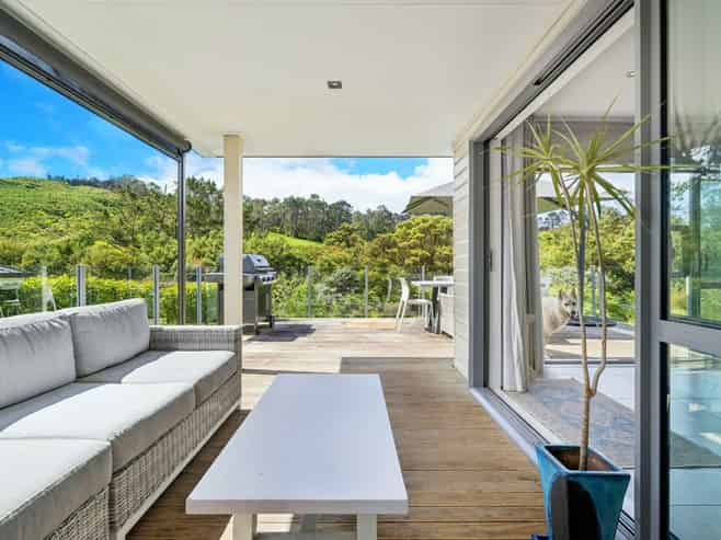 18 Crabb Fields Lane, Riverhead