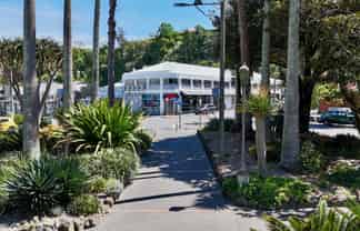 Multi-tenanted quality investment