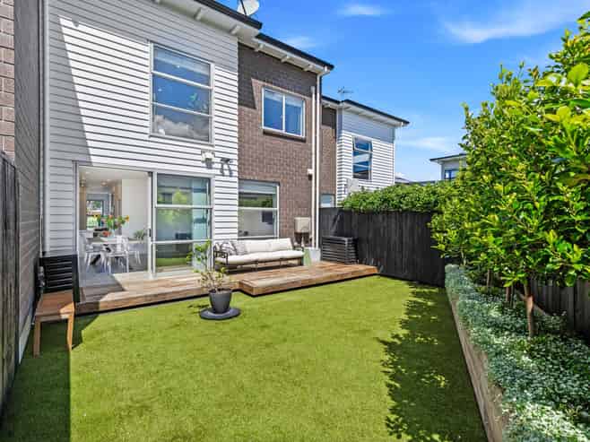 76 Bomb Point Drive, Hobsonville