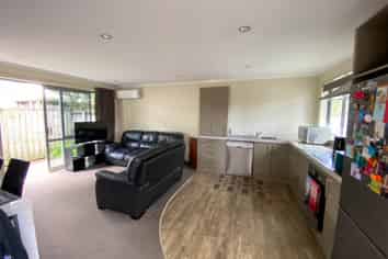 2/34 Fifth Avenue, Enderley