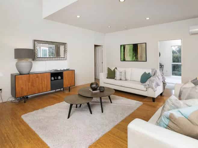 6 Mural Place, Greenhithe